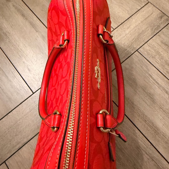 Coach Rowan Crossbody Bag - Picture 3 of 10